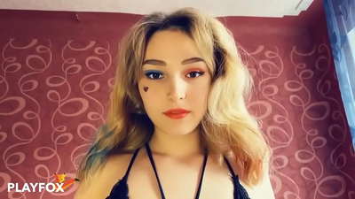 Sehrli virtual reallıq eynəkləri mənə Harley Quinn ilə seks verdi