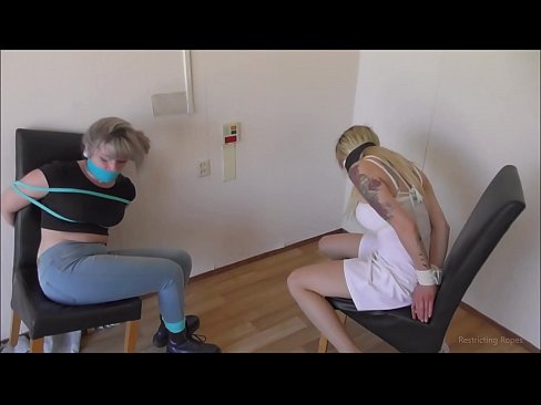 ❤️ Asılı / bağlanmış və ağzı bağlanmış / çətinlik içində olan qız Evdə hazırlanan porno pornoda az.fulldesisex.ru ❌